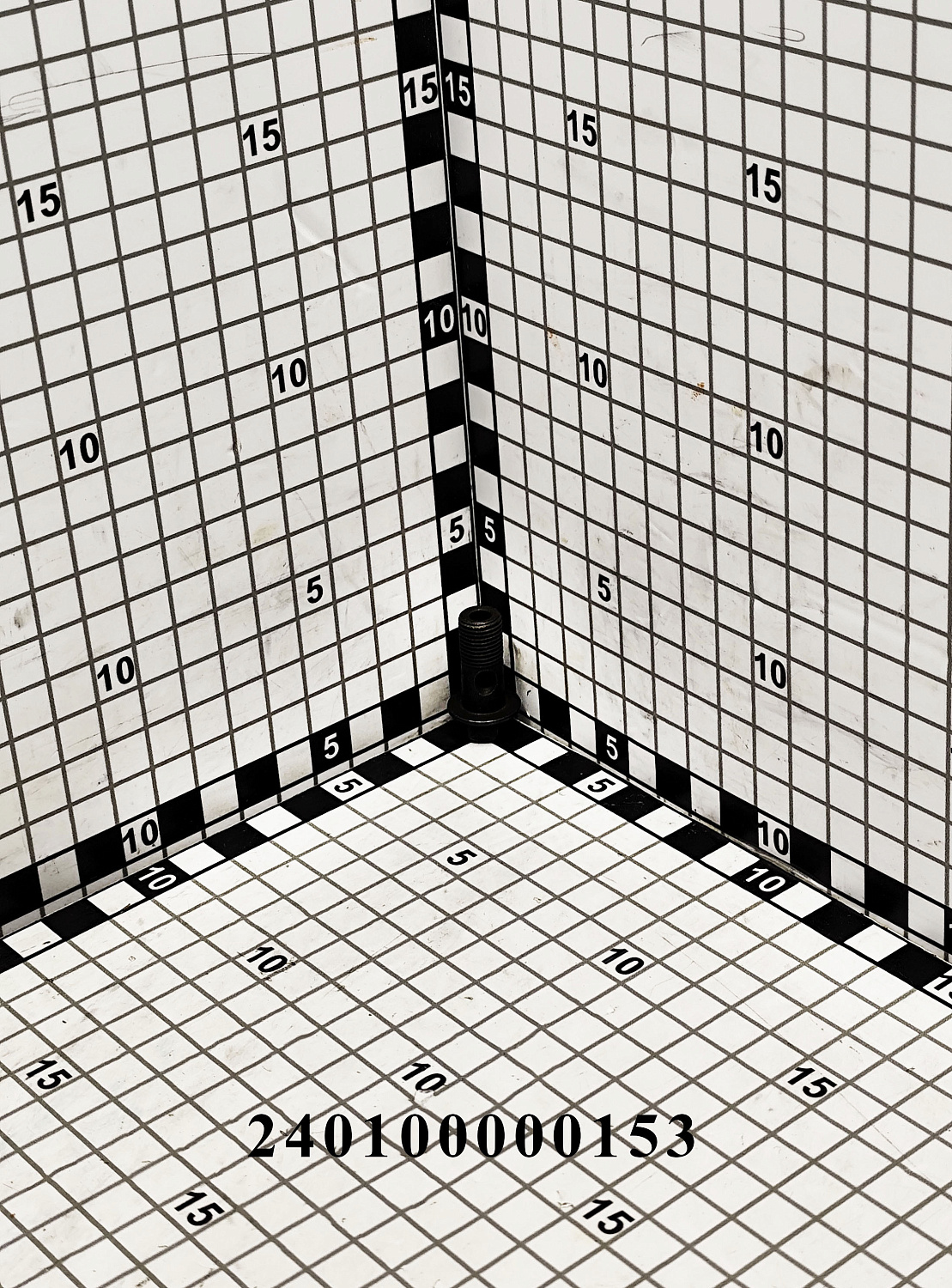 Винт 240100000153 (54.18.432)