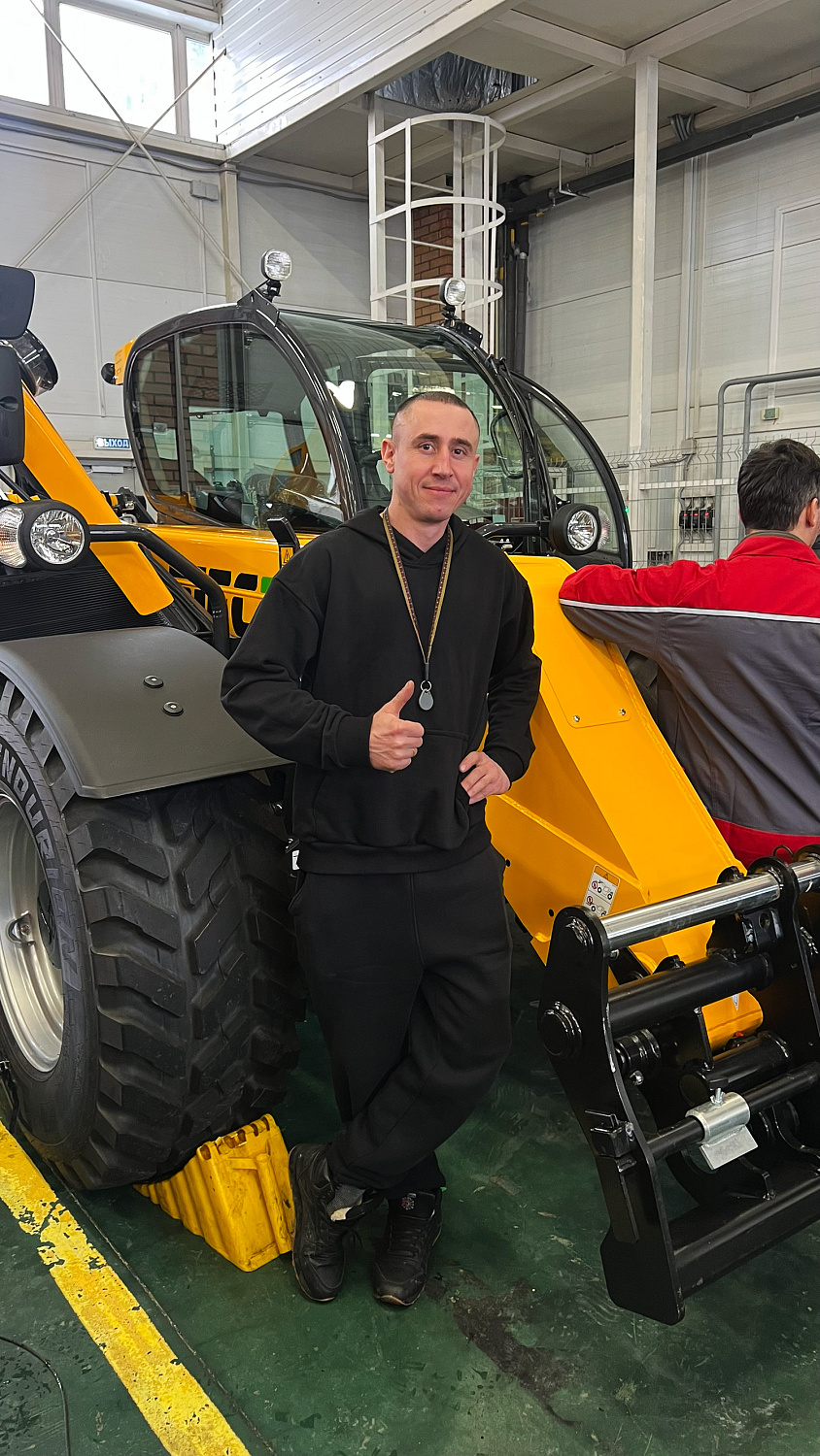 Сервисные инженеры «Агро-Мастер» прошли обучение по новой модели DIECI AGri PLUS 40.7 PS EVO 2