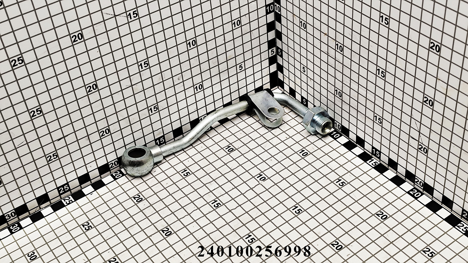 Трубка обратки в топливный бак 240100256998 (4M3R-T7.350100)