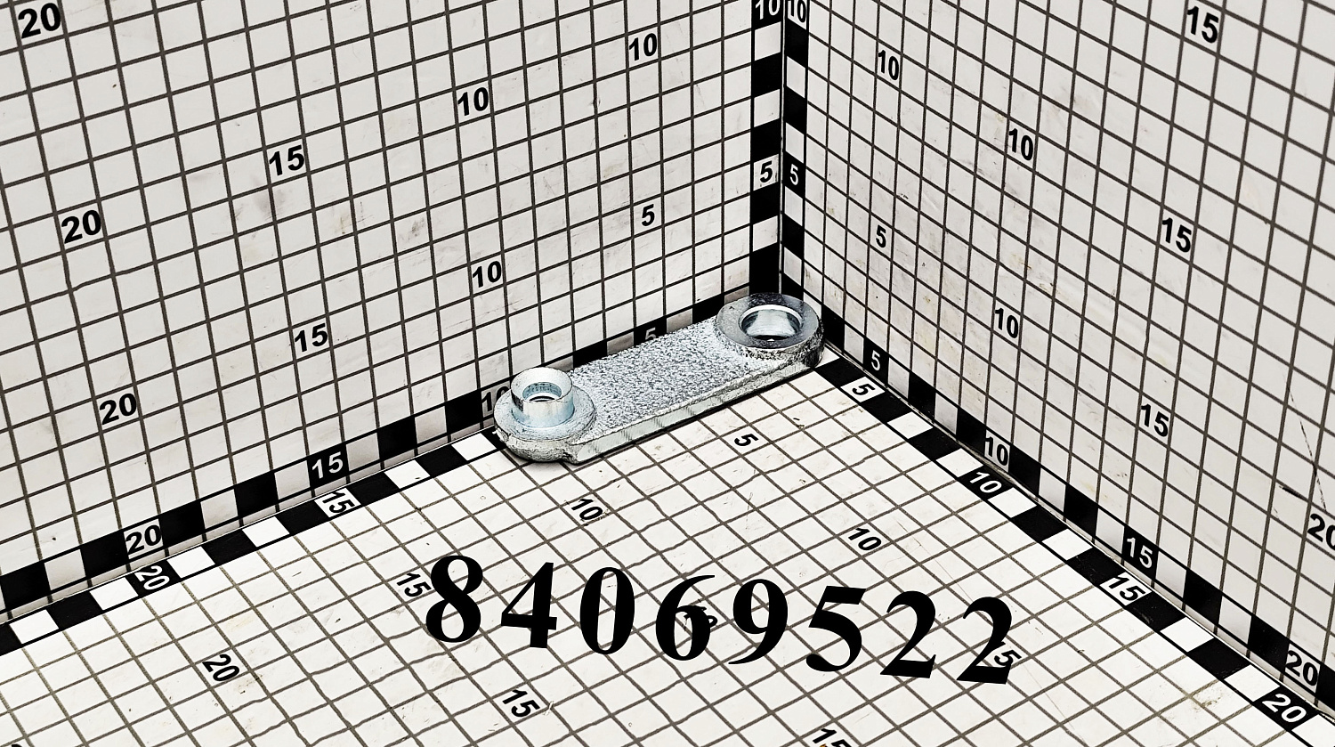 Рычаг 84069522 CNHi
