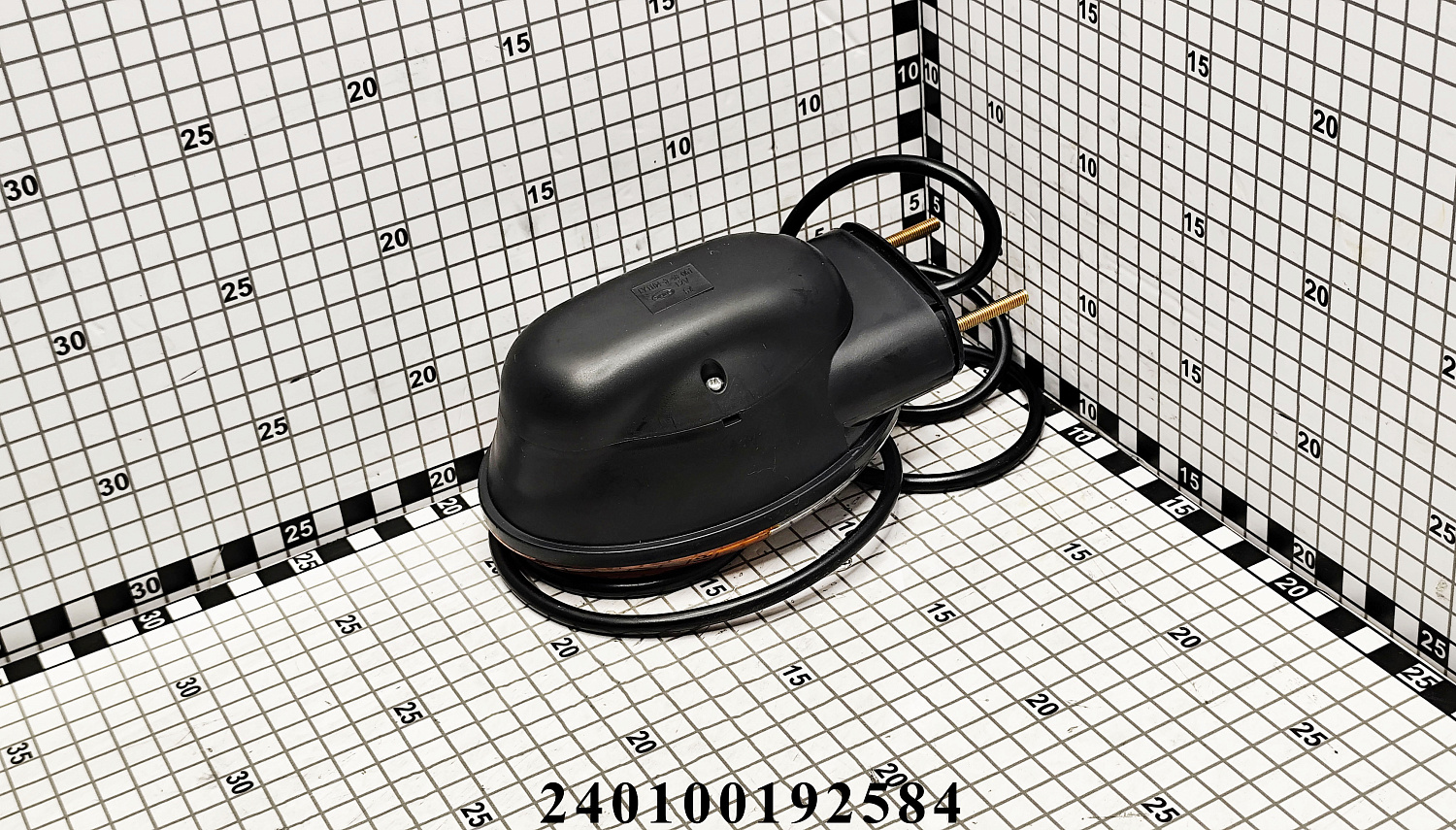 Фонарь левый передний сигнальный 240100192584 (LY1104-3-48-061)