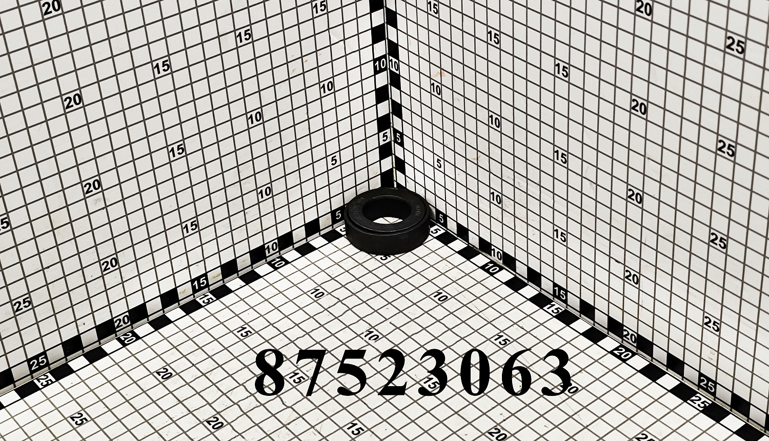 Подшипник шкворня нижний 87523063 CNHi
