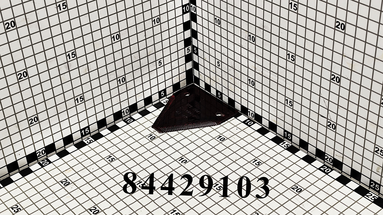 Сегмент ножа 84429103 CNHi