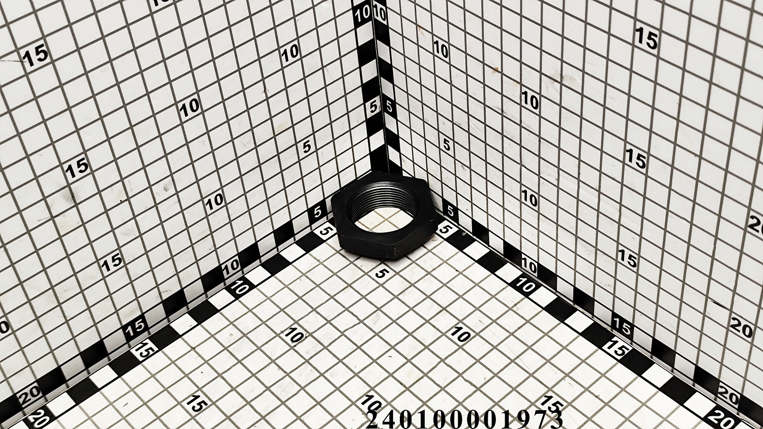 Гайка ведомого вала 240100001973 (1.28.149/5122985)