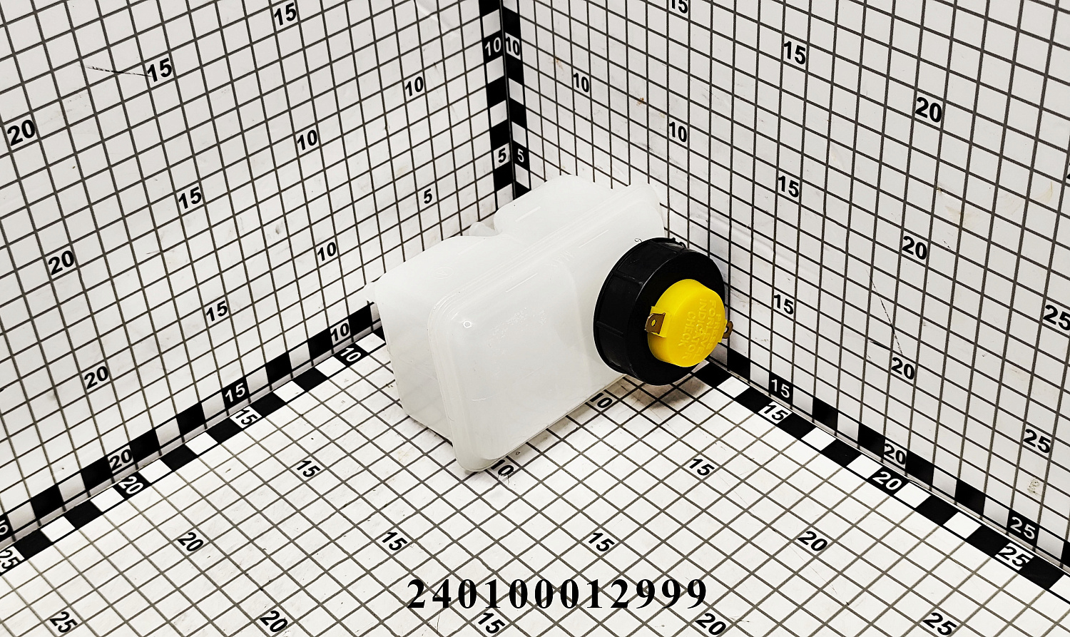 Бачок тормозного масла 240100012999 (1.68.201/5105871)