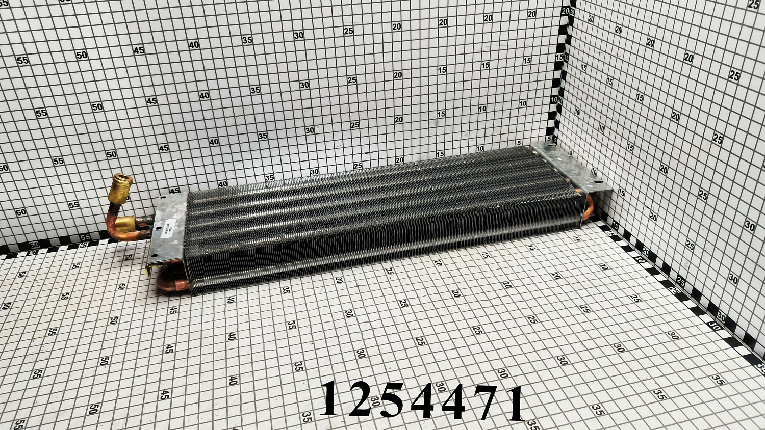 Радиатор 1254471