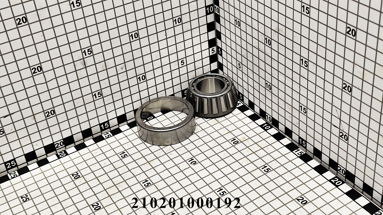 Подшипник 210201000192 (33206E (3007206E))