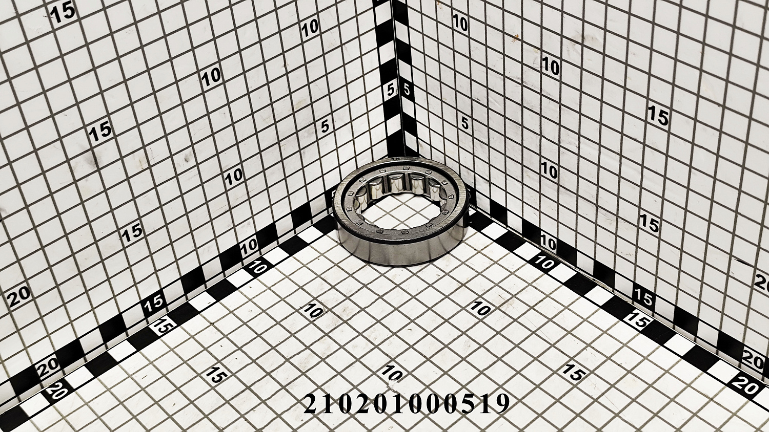 Подшипник 210201000519 (NJ206E(42206E))