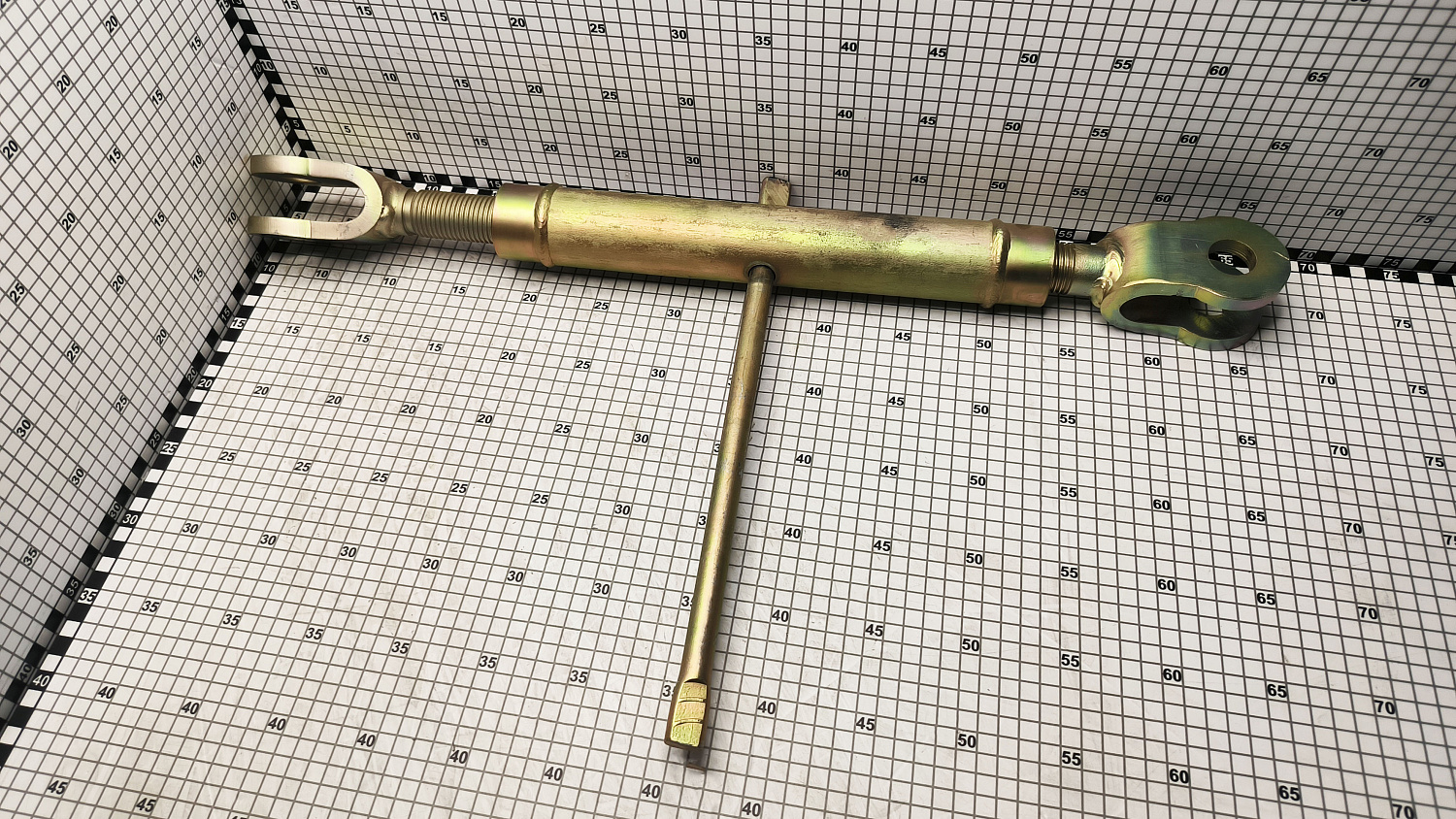 Стяжка регулировочная (винт) A50010N