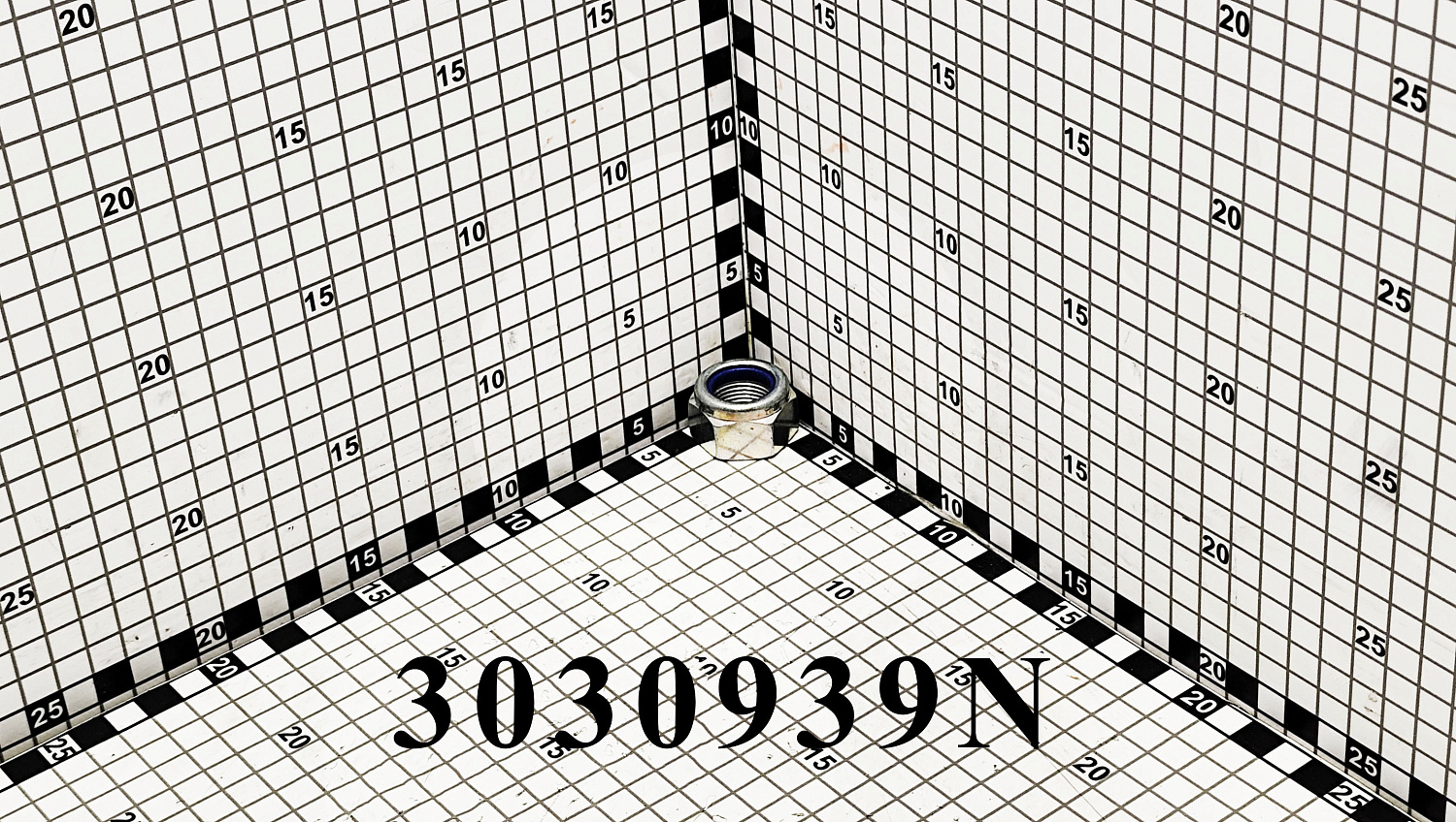 Стопорная гайка 3030939N
