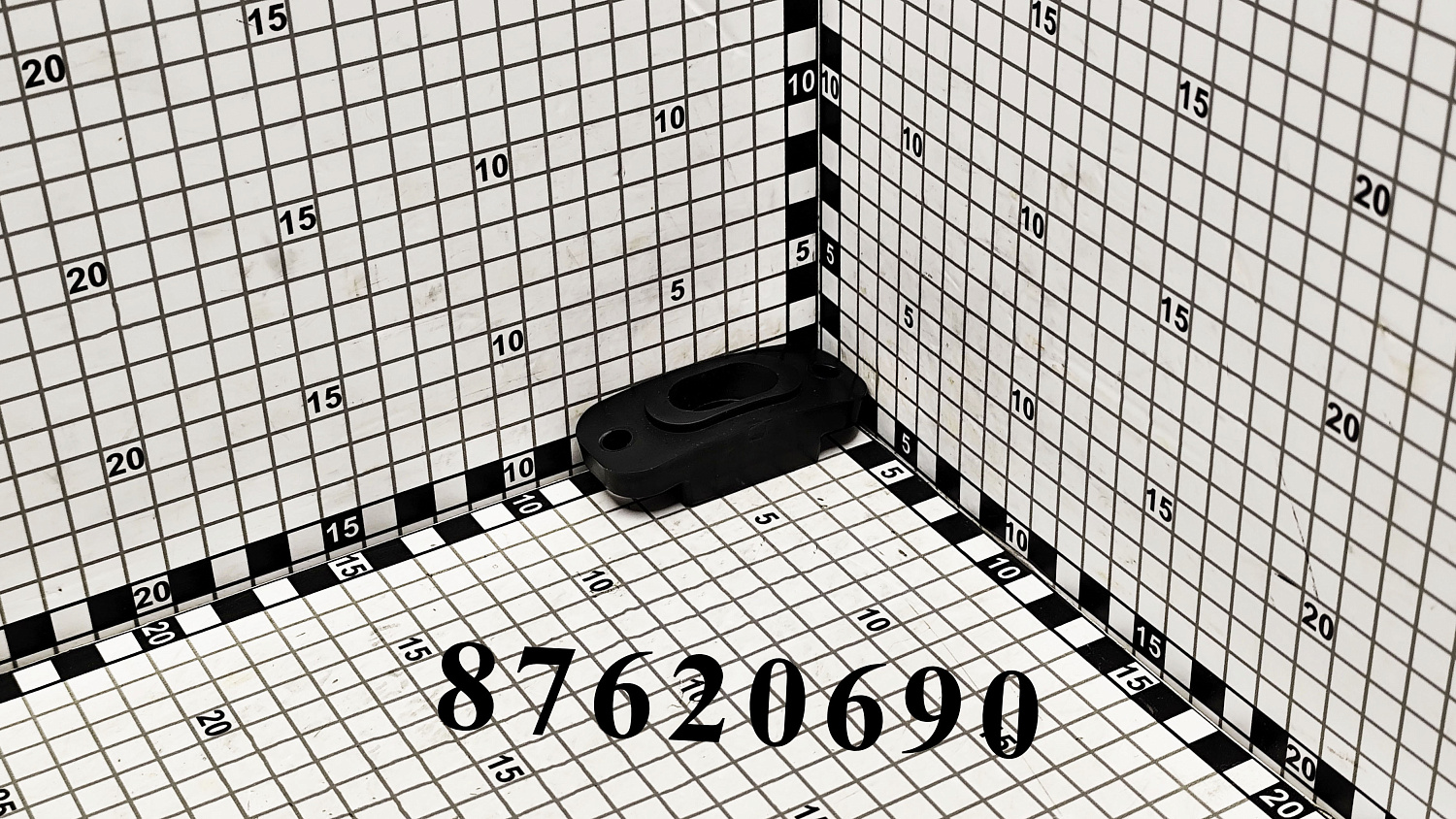 Направляющая 87620690 CNHi