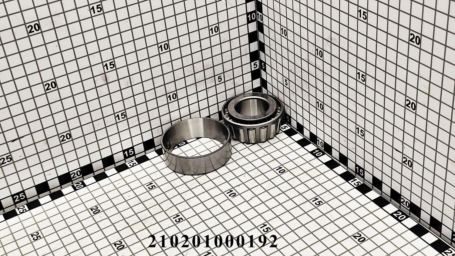 Подшипник 210201000192 (33206E (3007206E))