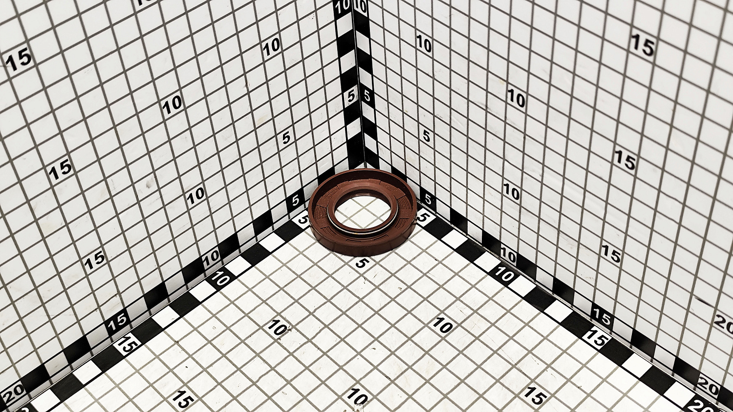 Сальник 28*51*8 TC Viton