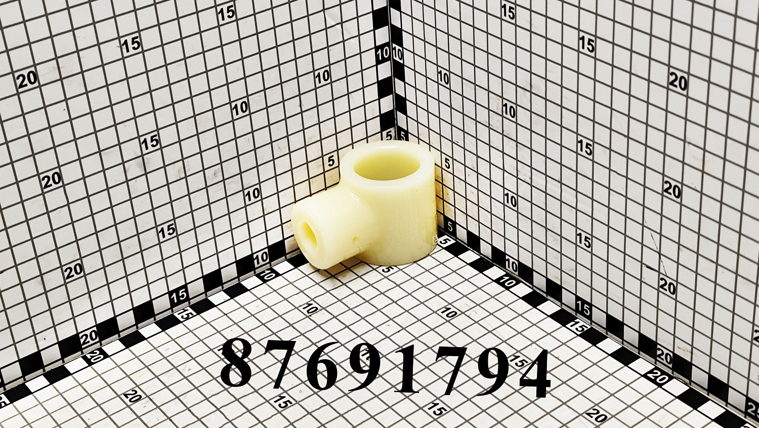 Держатель пальца 87691794 CNHi