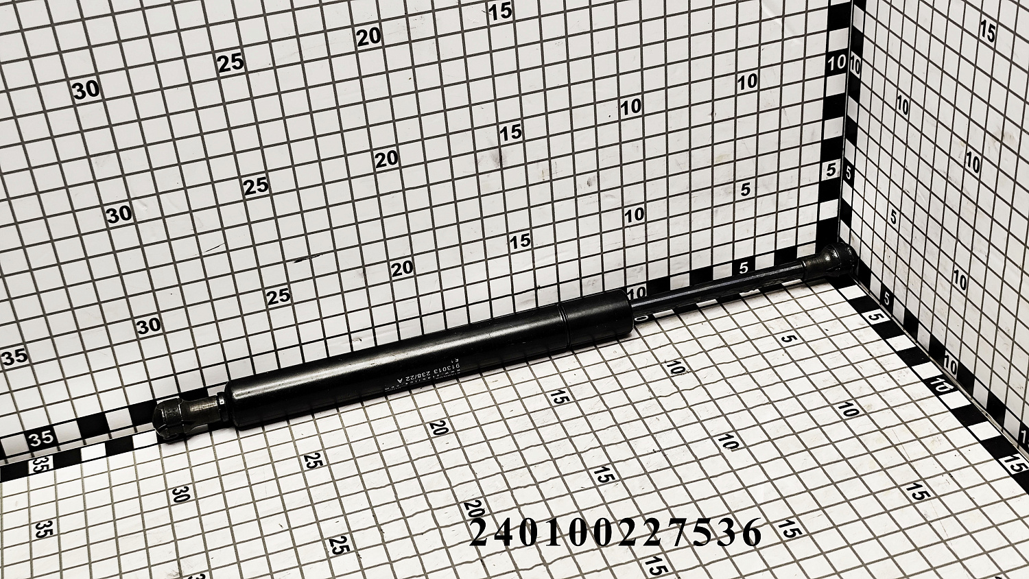Газовая пружина двери 240100227536 (913013)