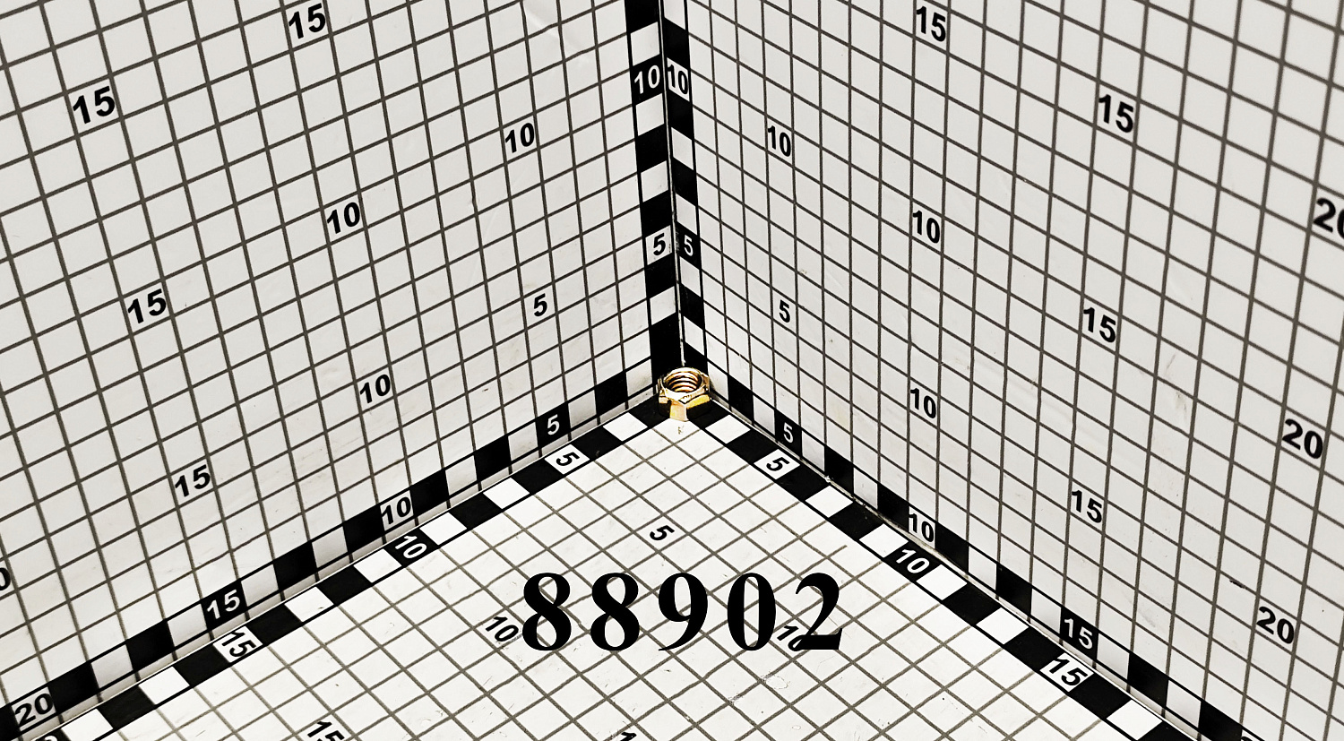 Гайка 88902 CNHi