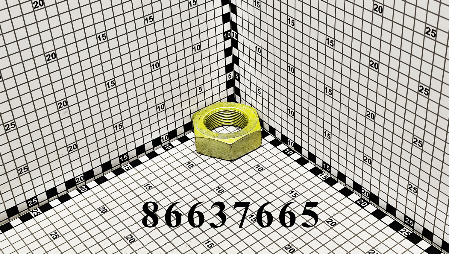 Гайка 86637665 CNHi