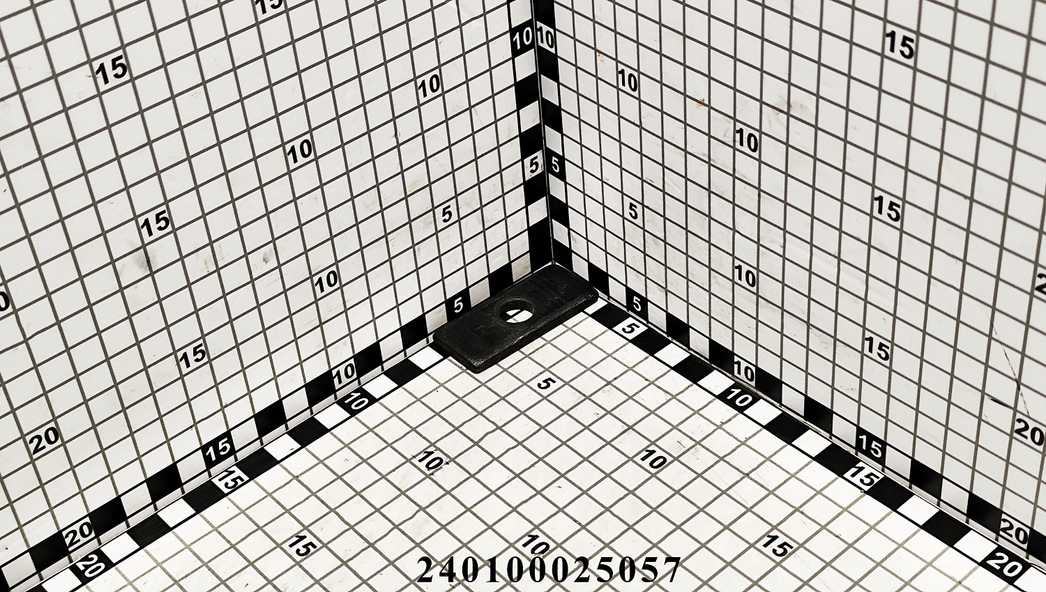 Шайба фиксирующая 240100025057 (1.32.338/5117561)