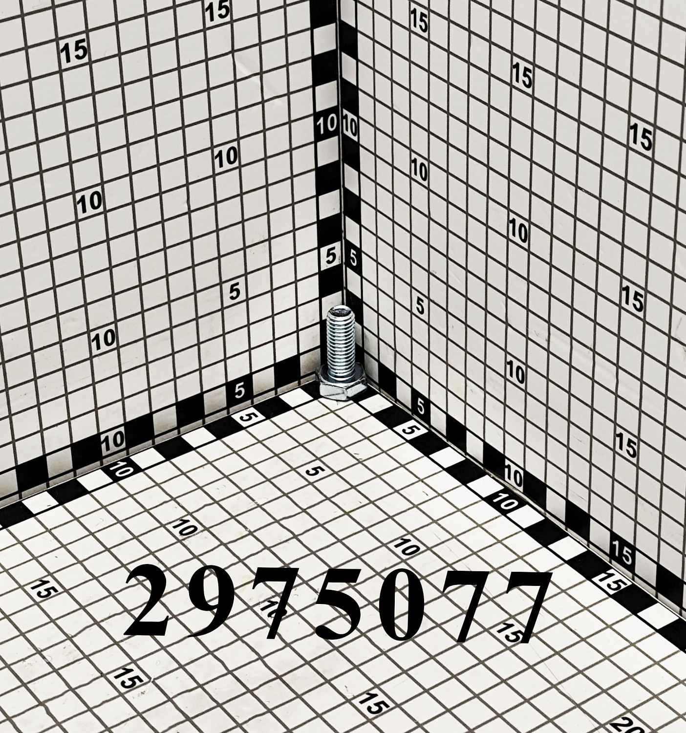 Болт 2975077 CNHi