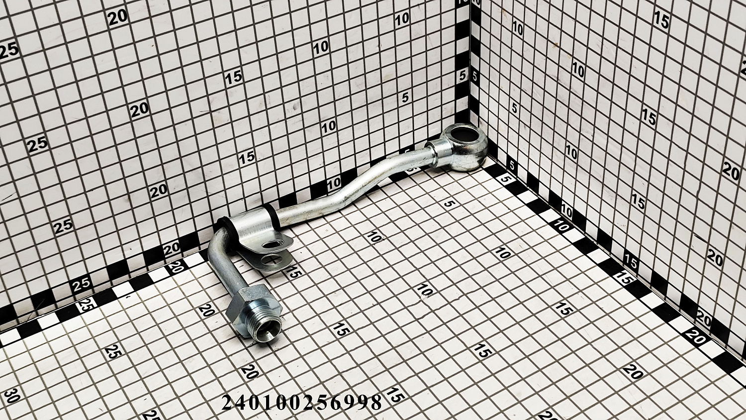 Трубка обратки в топливный бак 240100256998 (4M3R-T7.350100)