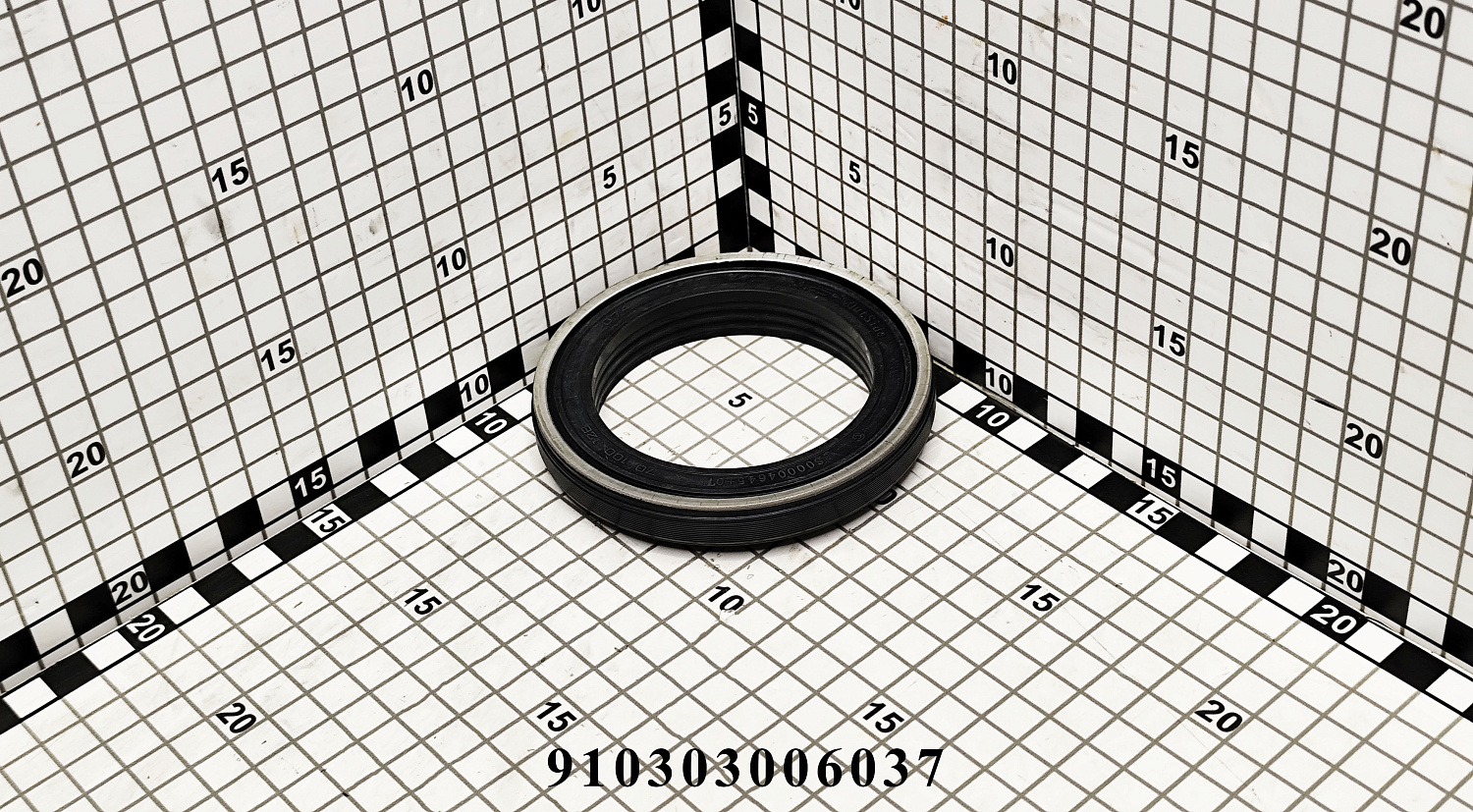 Сальник коленвала 910303006037 (S00004645+07)