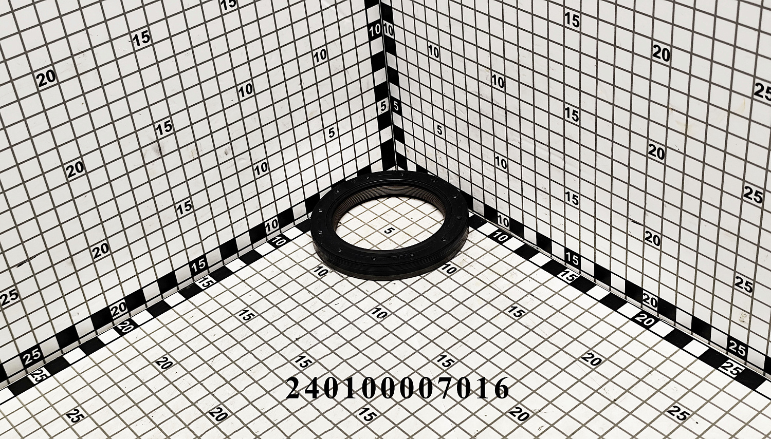 Сальник передний коленвала 240100007016 (LR.080150)