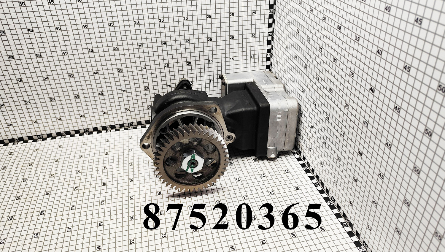 Компрессор воздушный 87520365 CNHi