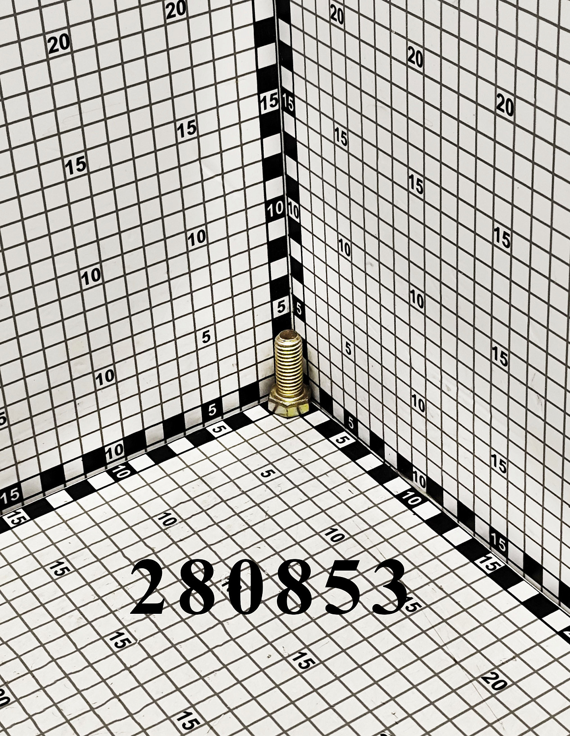 Болт 280853 CNHi