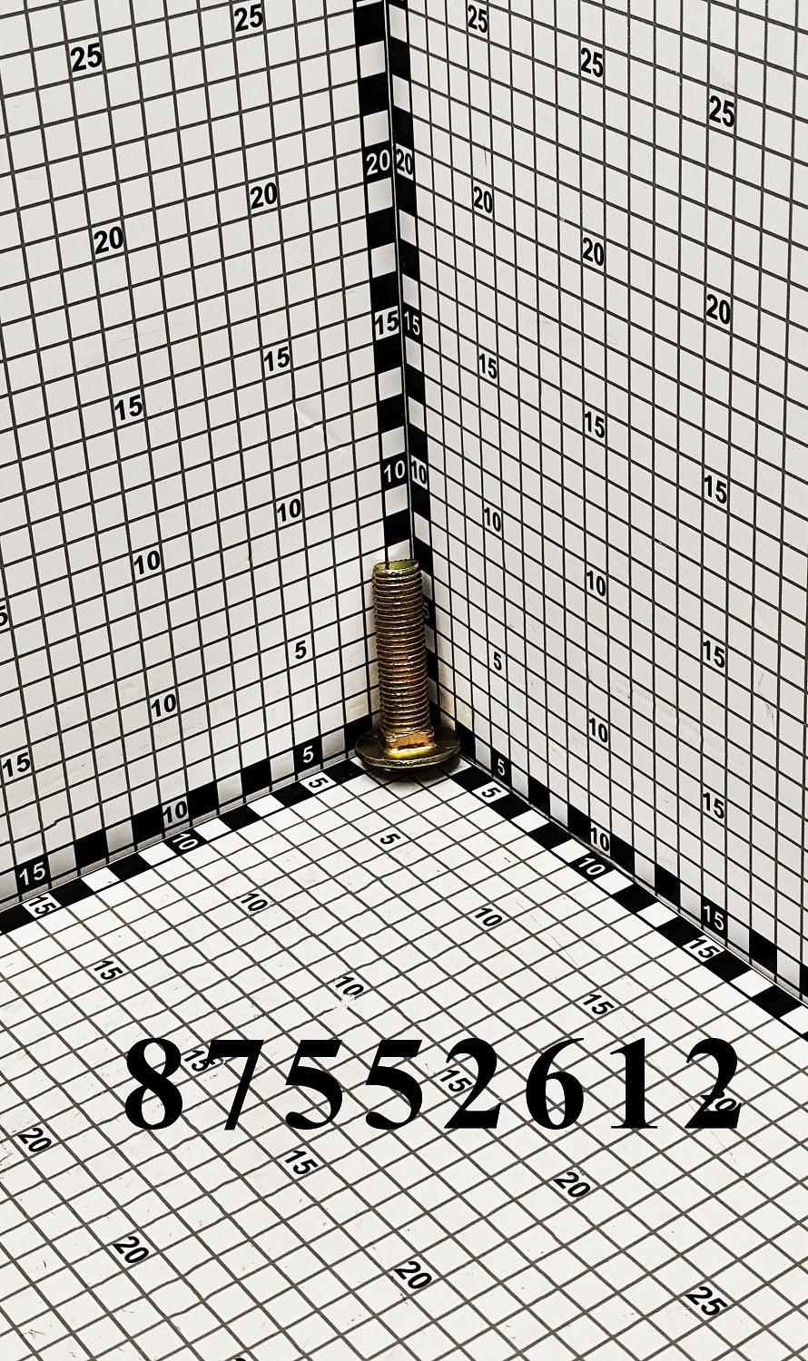 Болт 87552612 CNHi