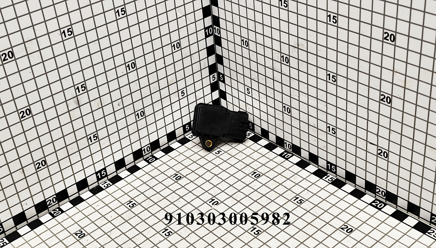 Датчик температуры и давления 910303005982 (S00018375+02)